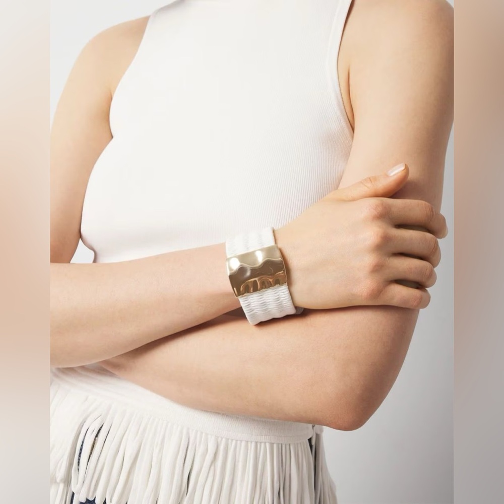✨ LOW START✨Ecru Raffia and Gold Cuff from WHBM - Picture 6 of 8